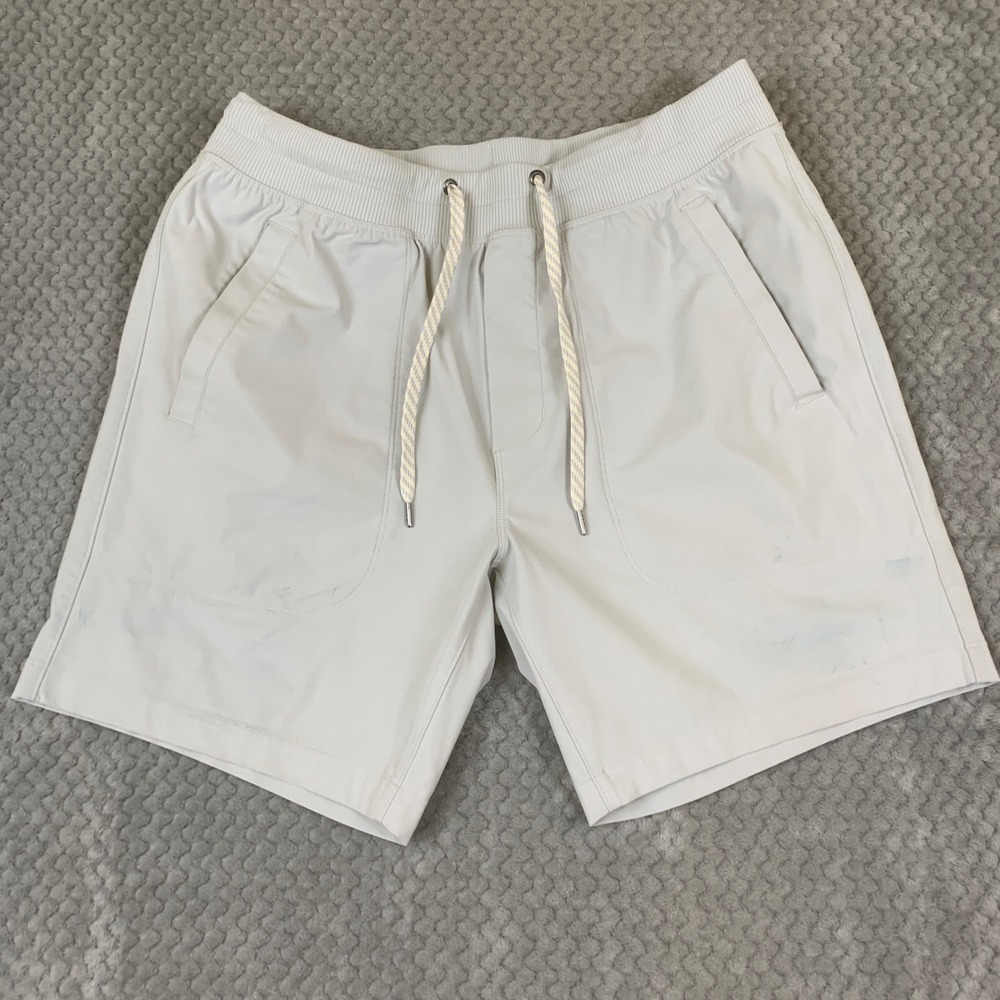 Vuori Mens Kore Performance Shorts Light Grey Size Large V3011 Athletic Training